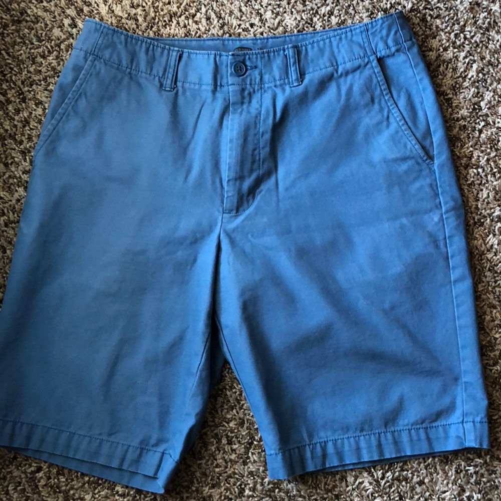 Men’s baby blue shorts; size 32